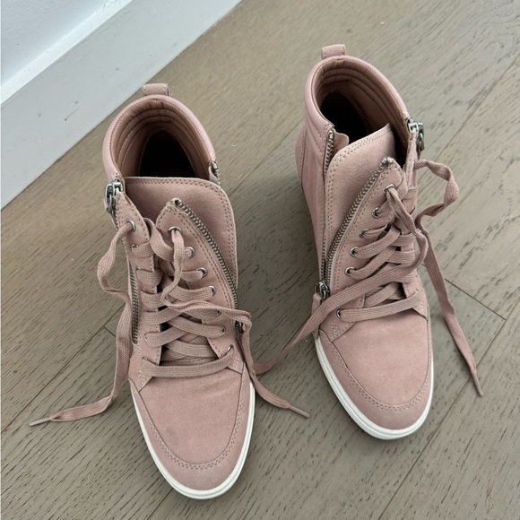 Linea Paolo Niya Wedge Sneaker - Picture 2 of 7